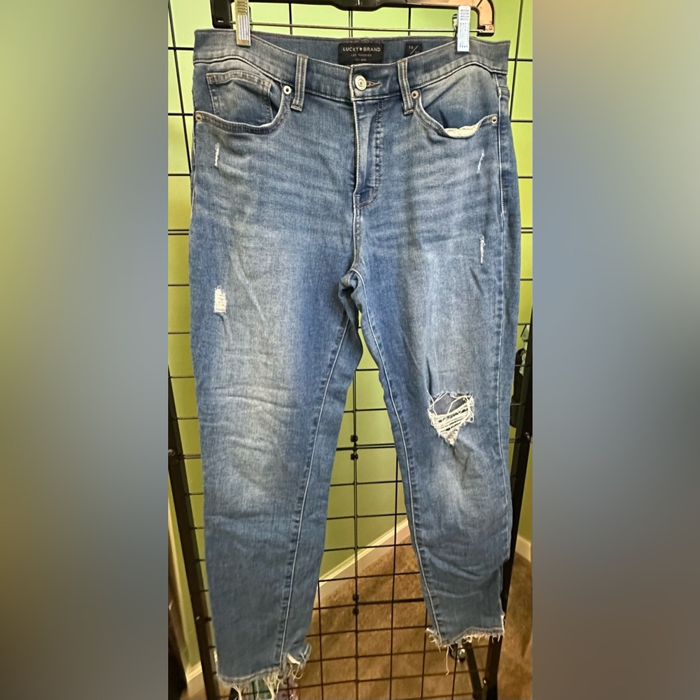 Ava Lucky Brand Blue Distressed Jeans